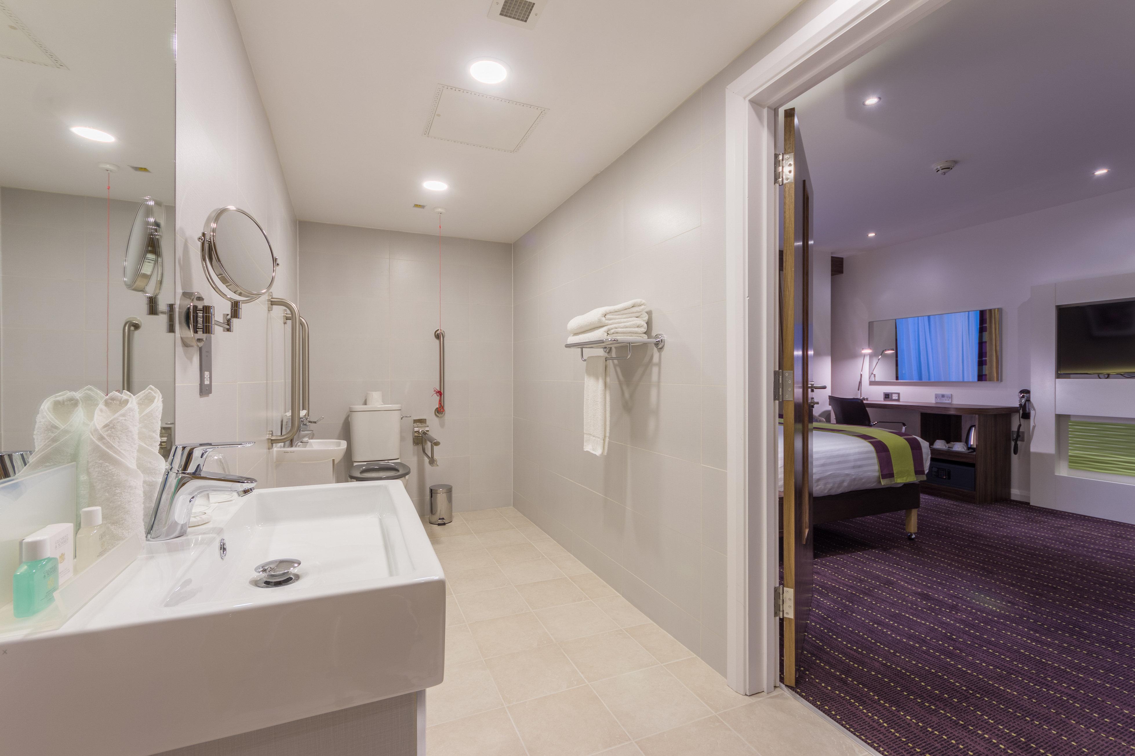 Holiday Inn London Watford Junction By Ihg Екстериор снимка