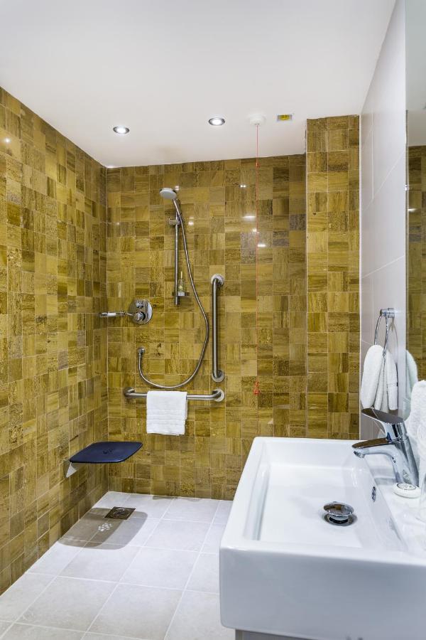 Holiday Inn London Watford Junction By Ihg Екстериор снимка